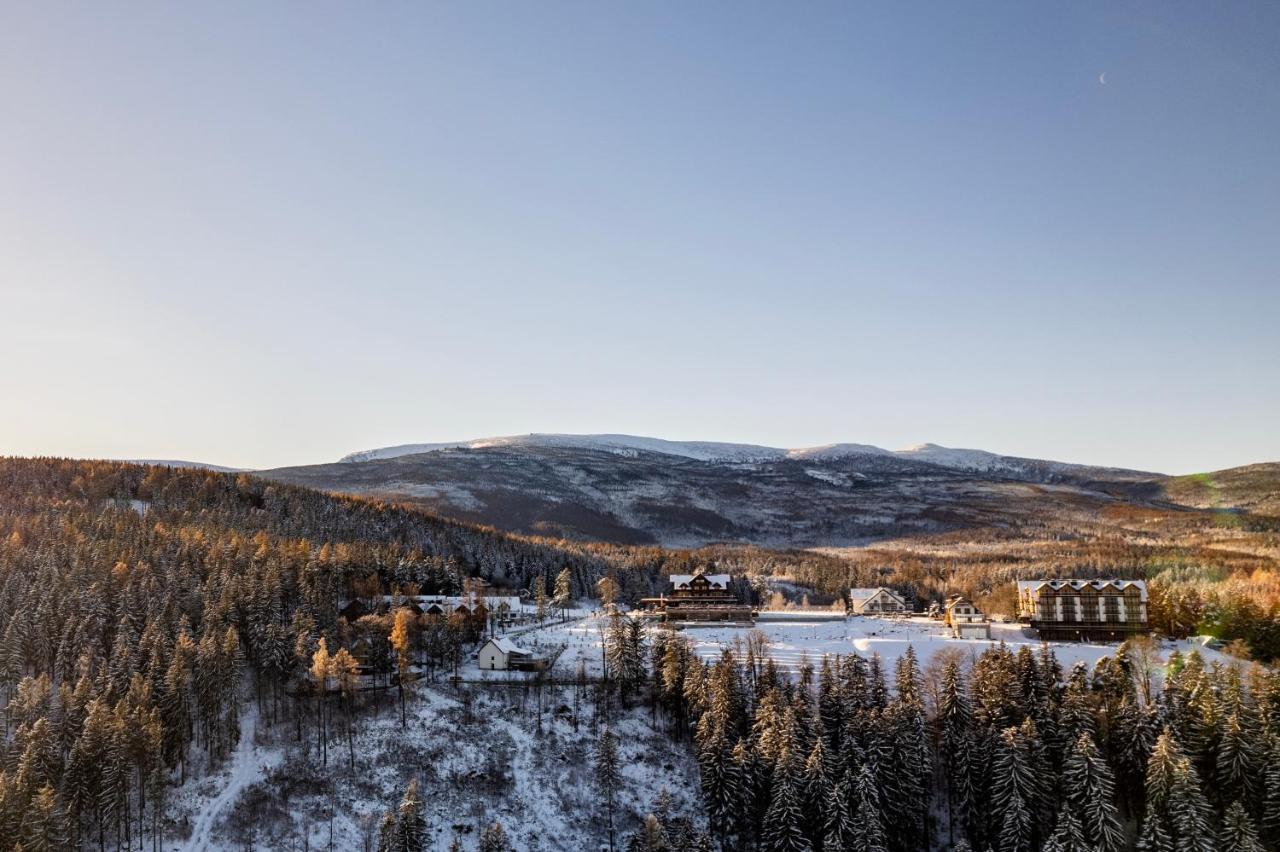 Kazalnica Family&Conference Resort Kolo Karpacza Sosnówka Eksteriør billede