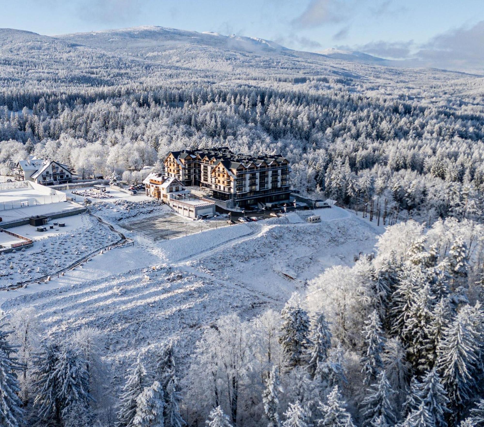 Kazalnica Family&Conference Resort Kolo Karpacza Sosnówka Eksteriør billede